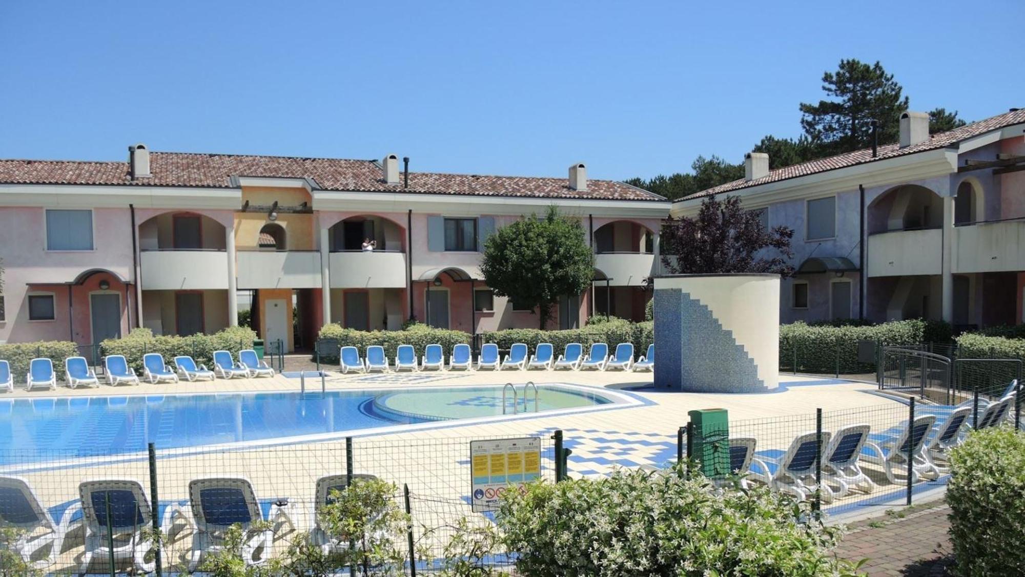In With Swimming Pool - Beahost Apartment *