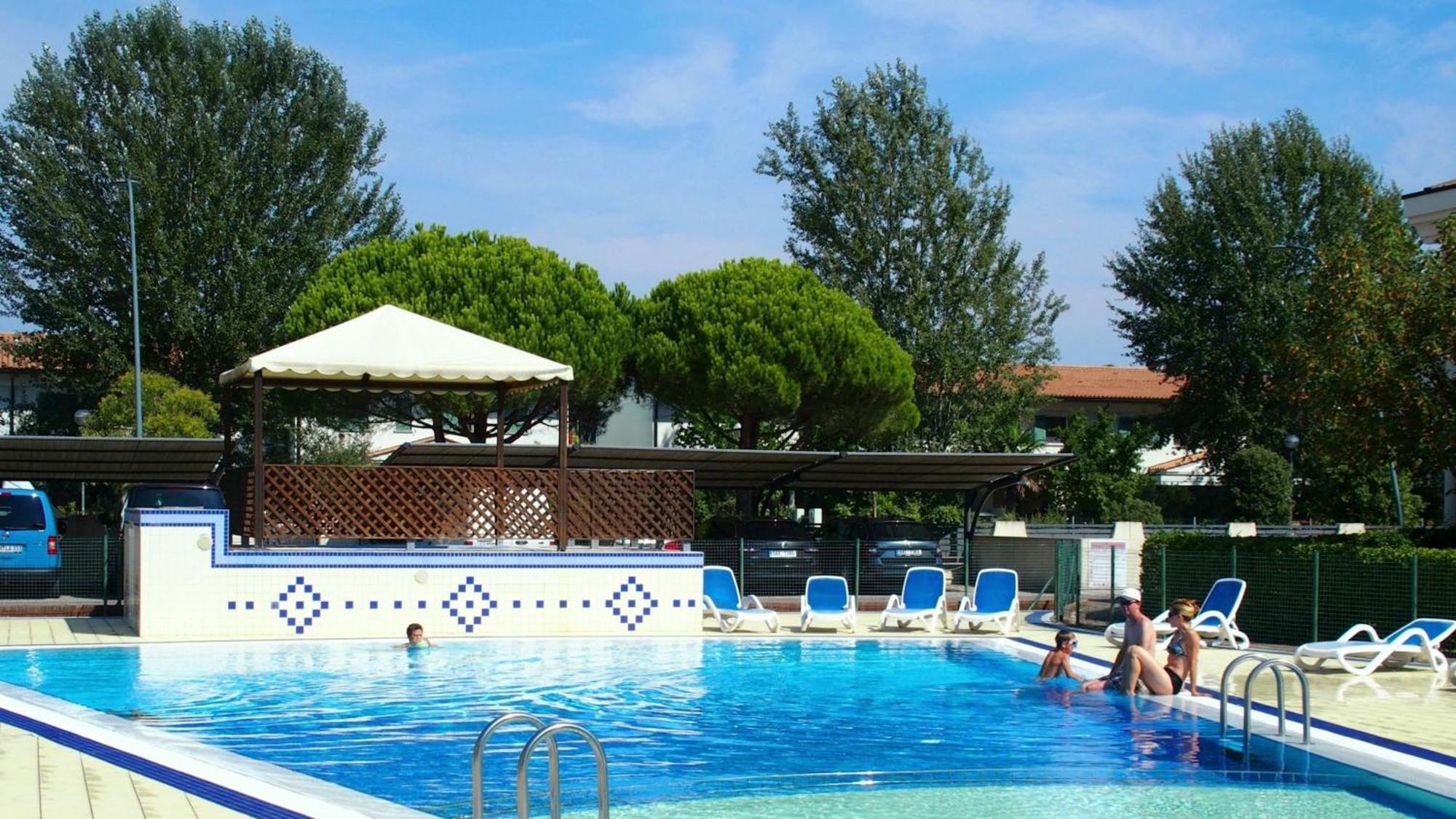 Apartment In With Swimming Pool - Beahost Bibione